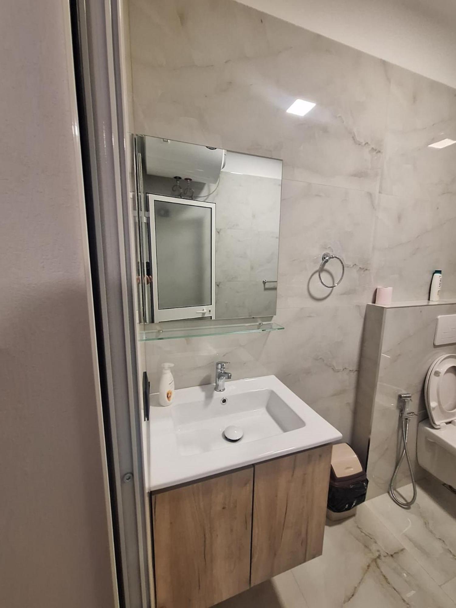 Albania Apartment Near Tirana City Center Double Or Twin Bed Екстер'єр фото